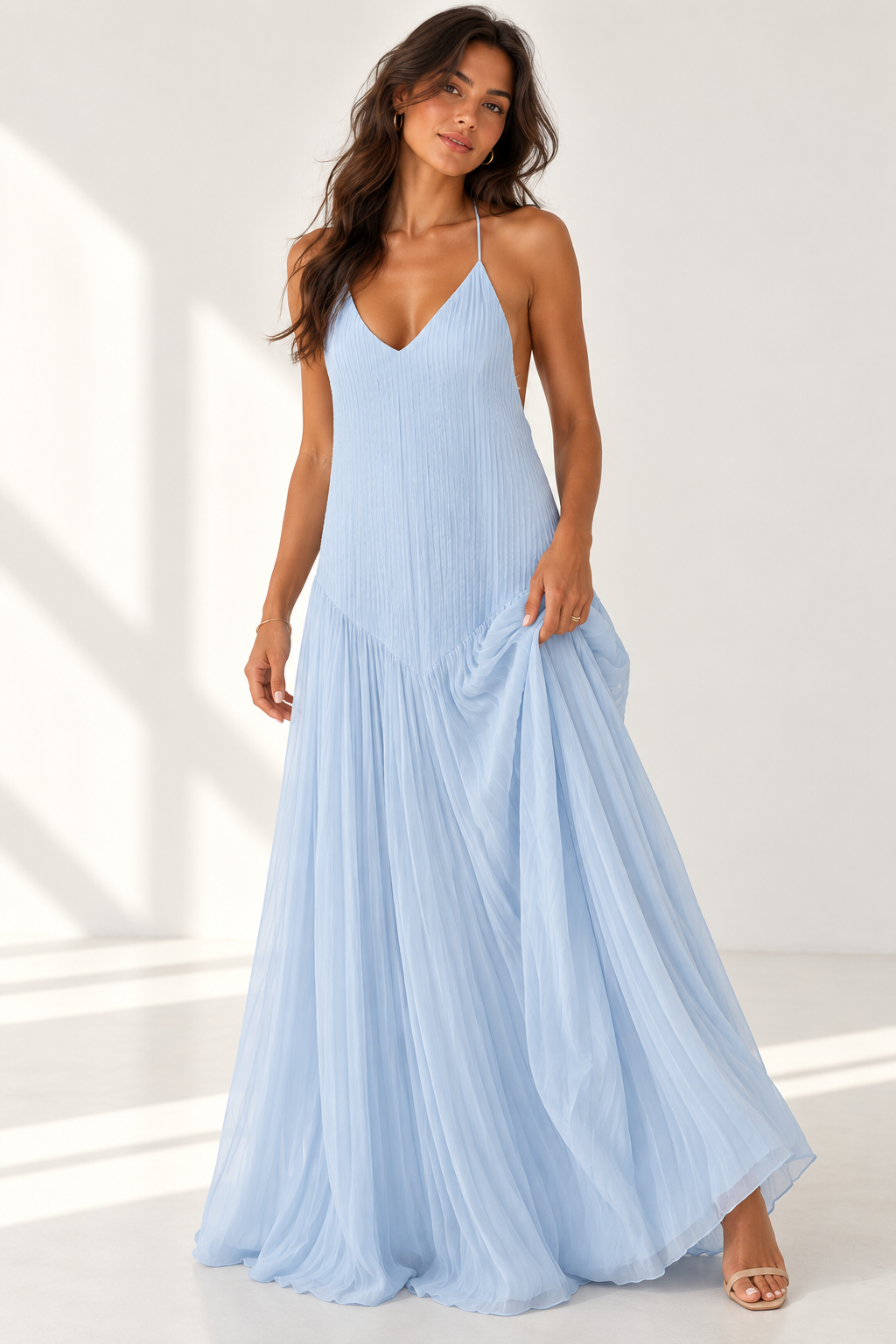 Élodie Pleated Backless Maxi Dress – Baby Blue