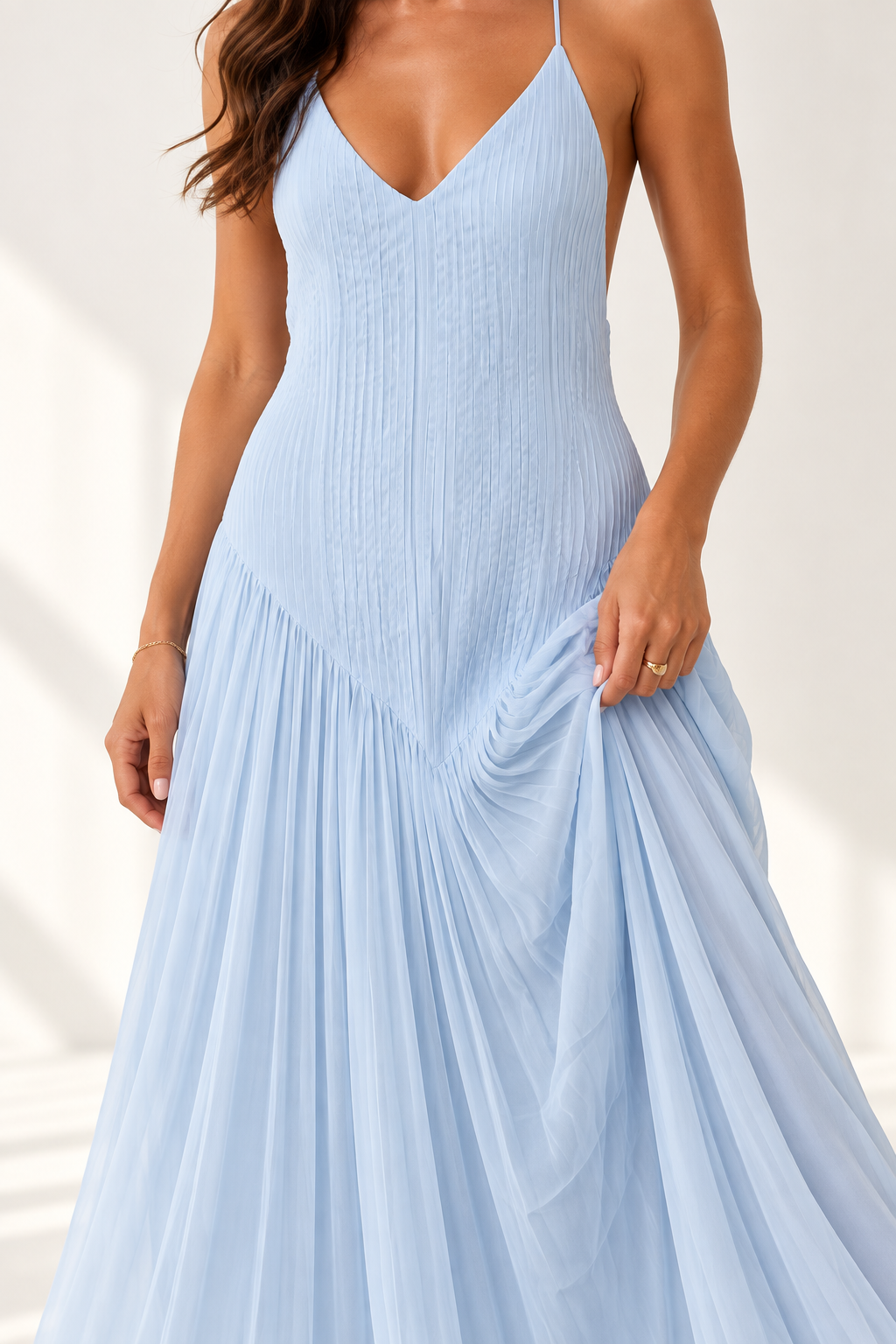 Élodie Pleated Backless Maxi Dress – Baby Blue